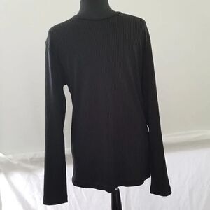 Reclaim  black long sleeve pull over size large